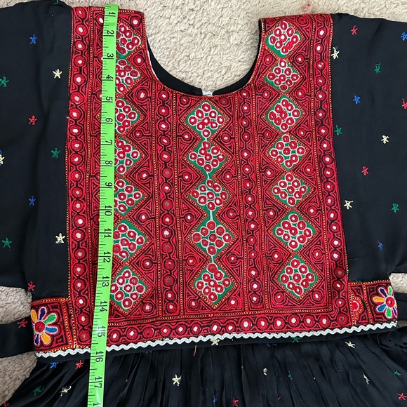 Afghan Dress - Picture 2 of 6